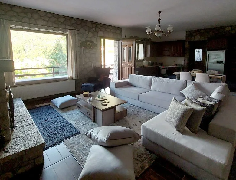 parnassos accommodation